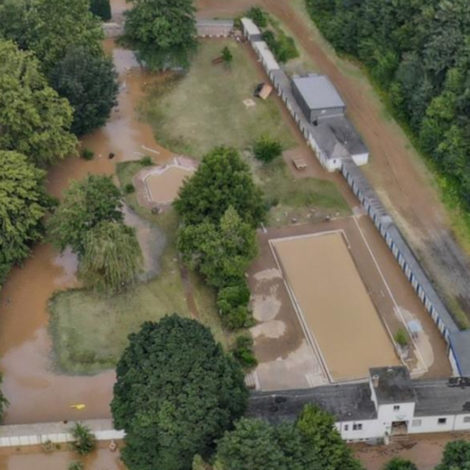 Nostalgiebad Bad Bodendorf-nach dem Hochwasser Nostalgiebad Bad Bodendorf-nach dem Hochwasser